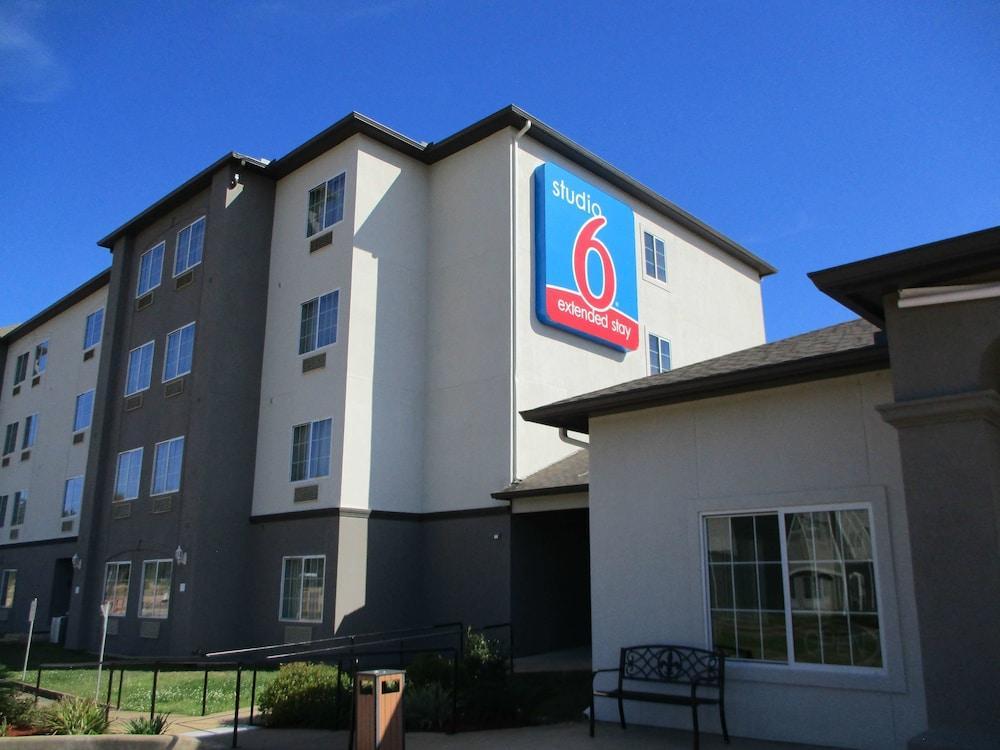 Quality Inn Leesville Exterior photo