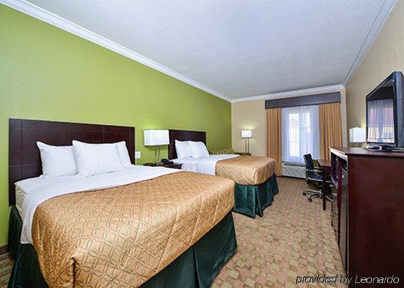 Quality Inn Leesville Exterior photo