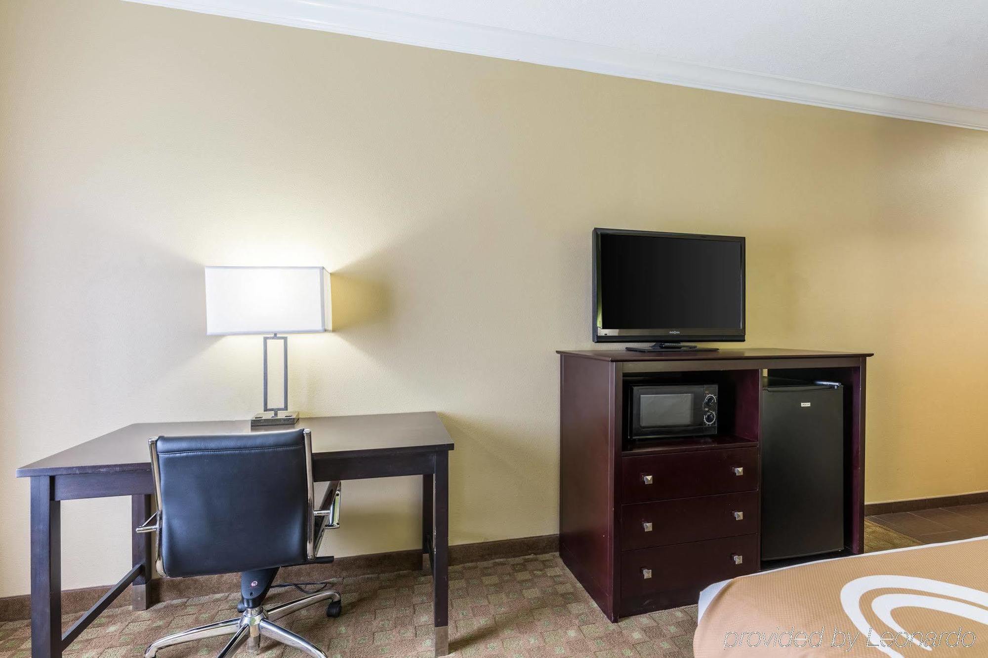 Quality Inn Leesville Exterior photo